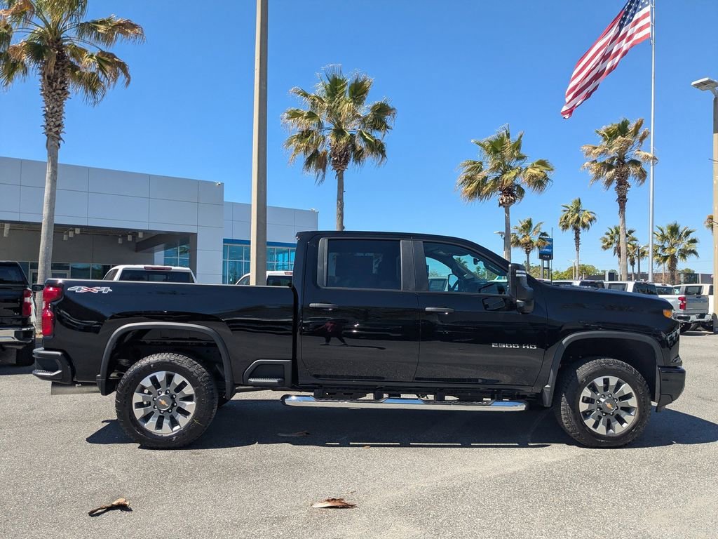 2026 Chevrolet Silverado 2500 HD Custom - Photo 2