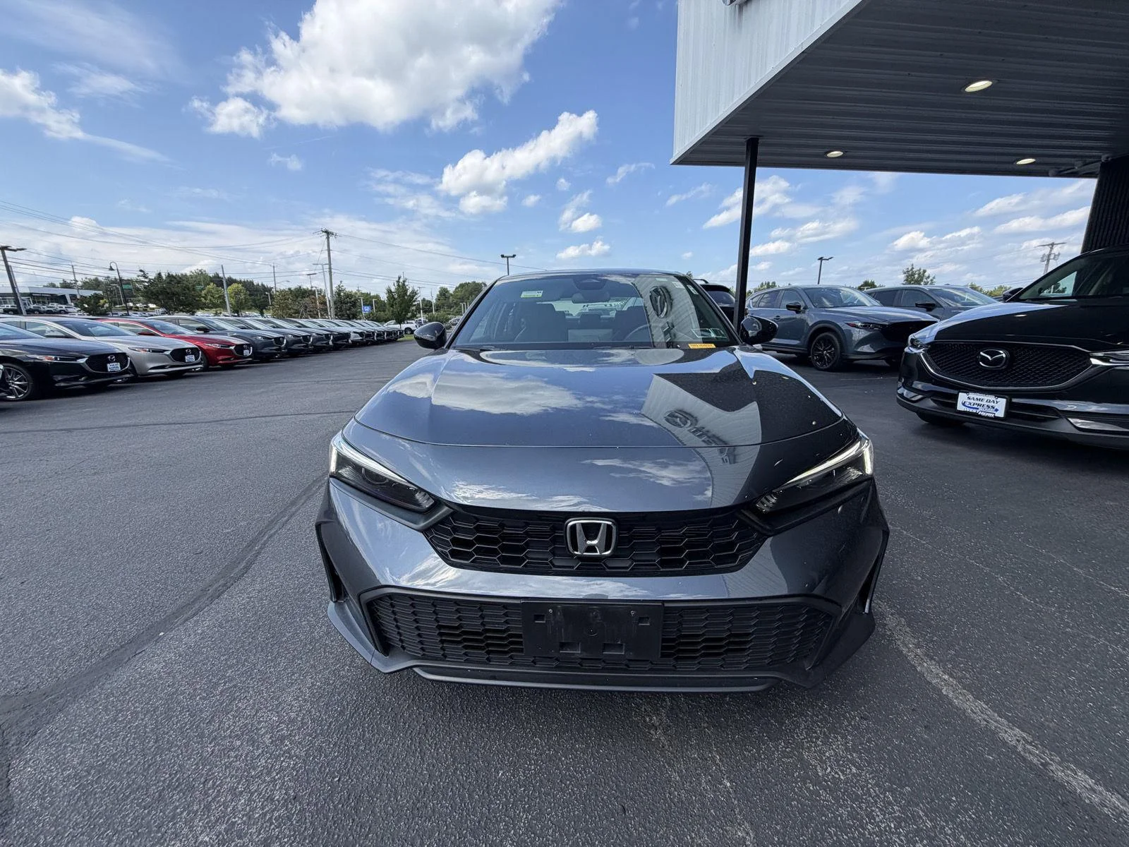 Used 2025 Meteorite Gray Metallic Honda Sport image 4