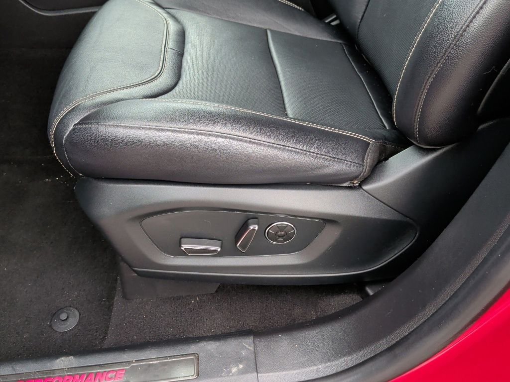 Used 2020 Rapid Red Metallic Tinted Clearcoat Ford ST image 14