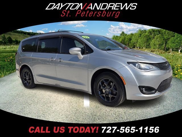 2020 Chrysler Pacifica Touring L