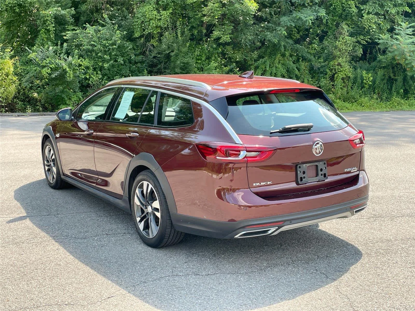 Used 2018 Rioja Red Metallic Buick Preferred image 3