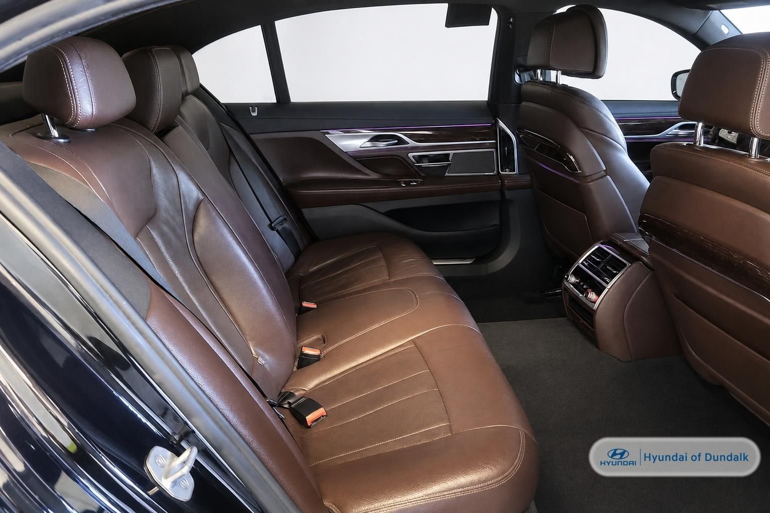 Used 2020 Black BMW 740i image 11