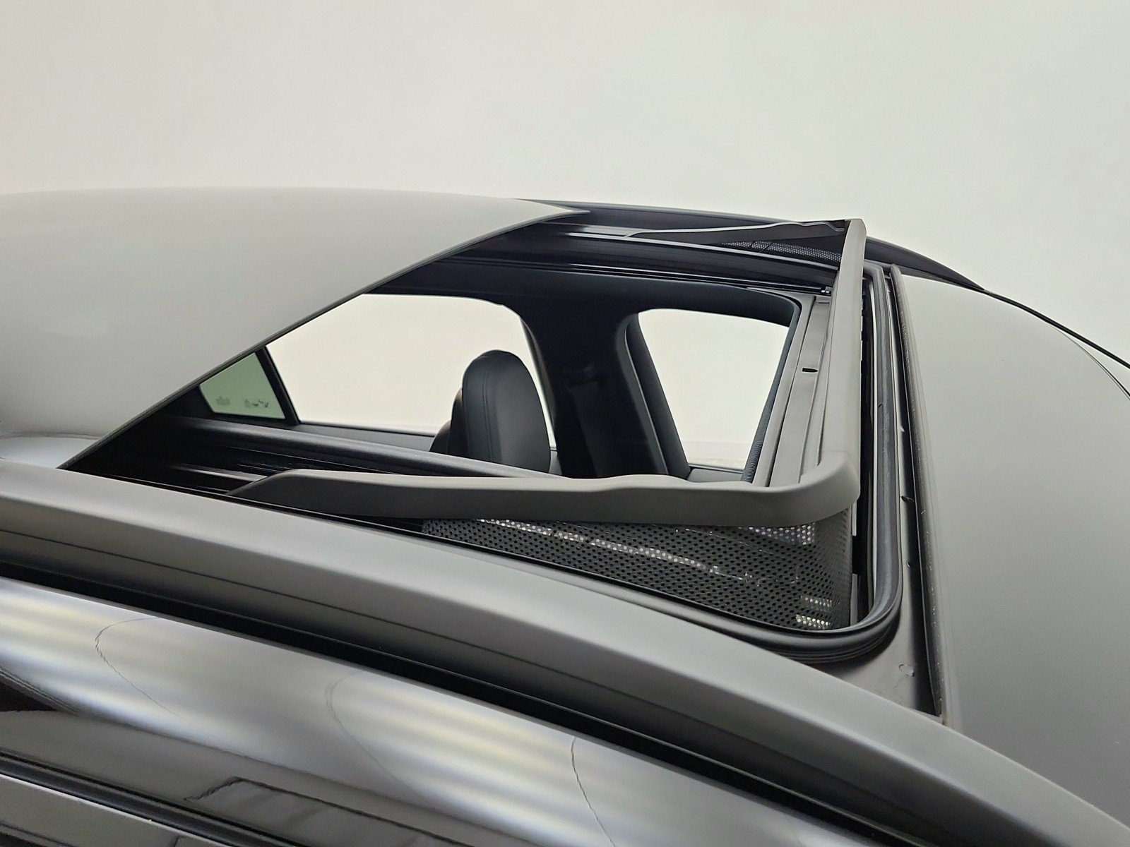 Used 2023 Black Mercedes-Benz GLC 300 SUV image 19