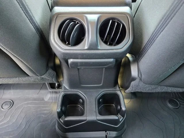Used 2022 Green Jeep Sport image 15