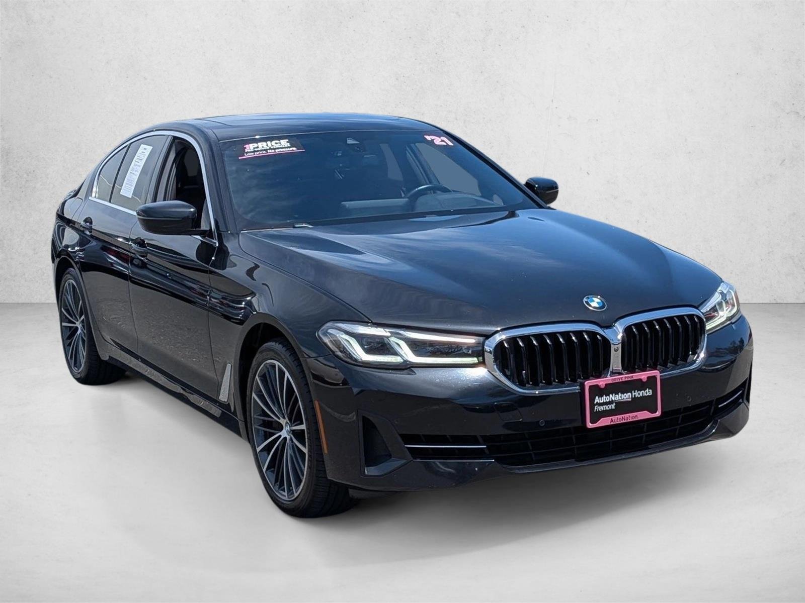 Used 2021 Black BMW 540i xDrive image 3