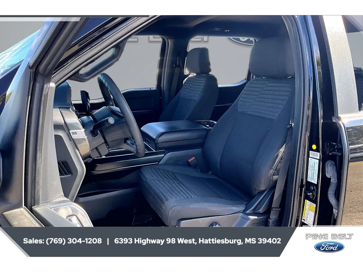 Used 2022 Agate Black Metallic Ford XL image 19