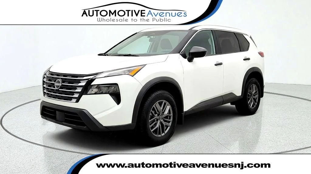 Used 2025 Glacier White Nissan FWD S image 1