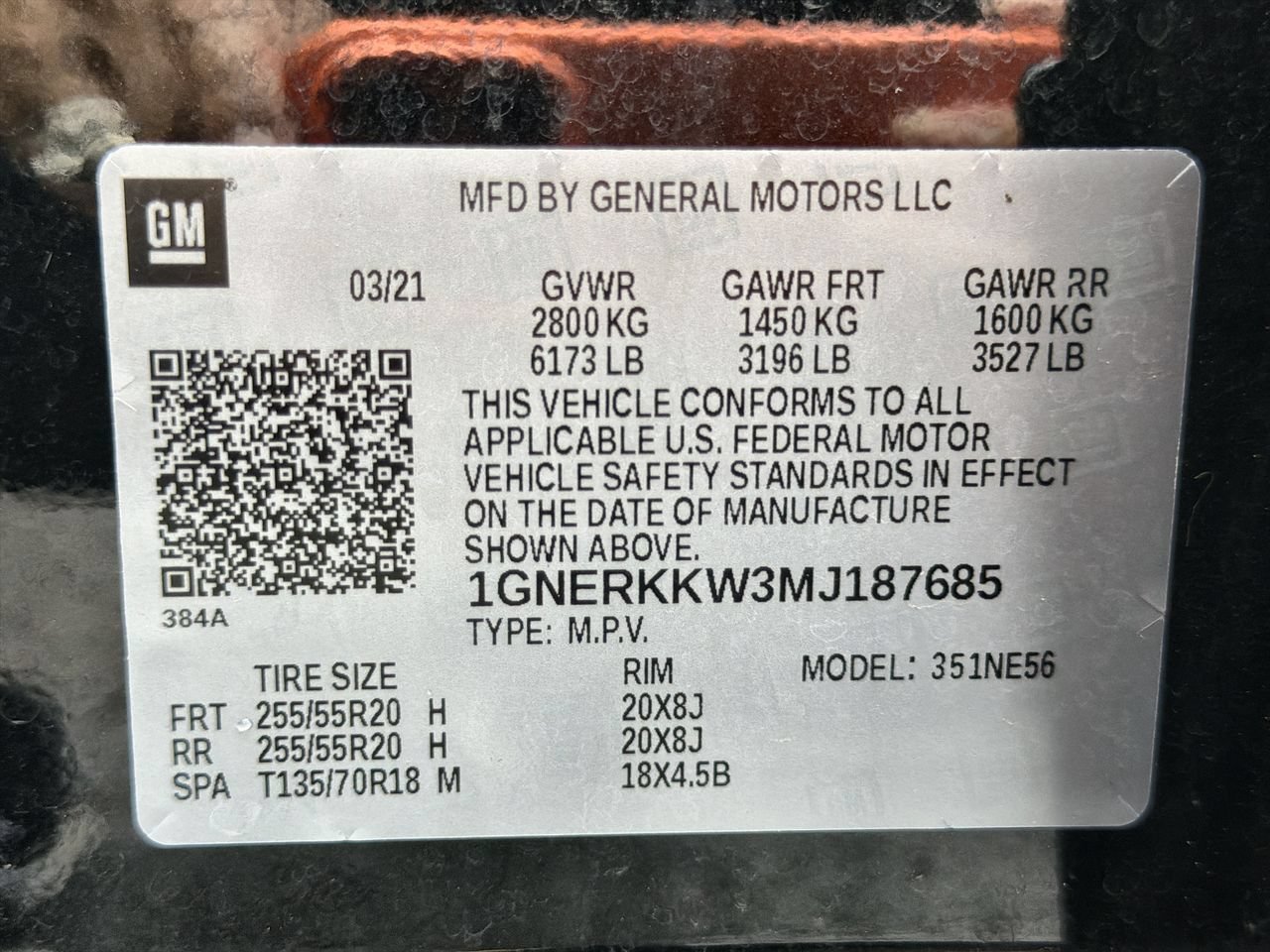 Used 2021 MOSAIC BLACK METALLIC Chevrolet Premier image 29