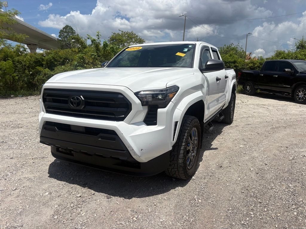 2025 Toyota Tacoma SR - Photo 7