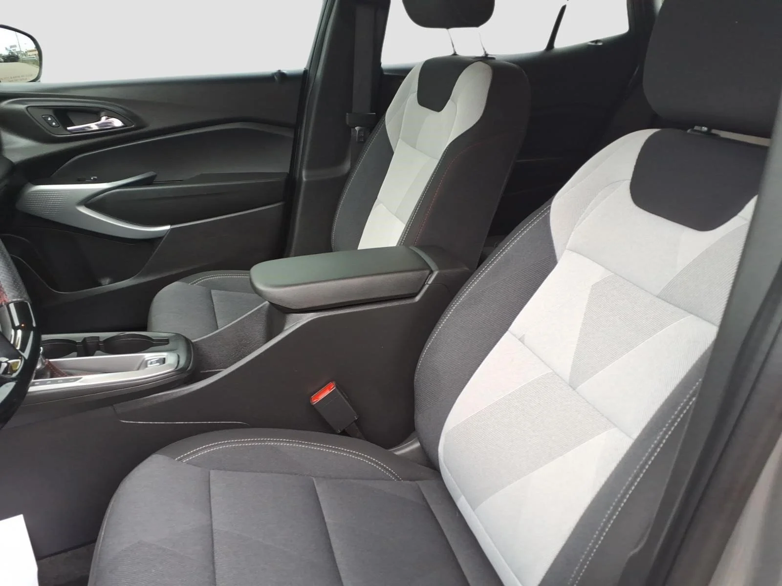 Used 2026 Dk. Gray Chevrolet RS (CB) image 11