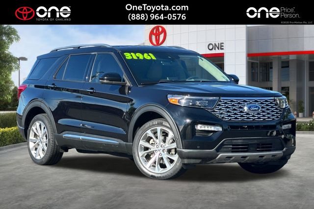 2022 Ford Explorer Platinum 4WD's photo