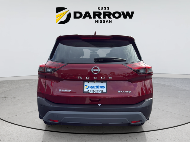 Used 2023 Red Nissan SV image 4