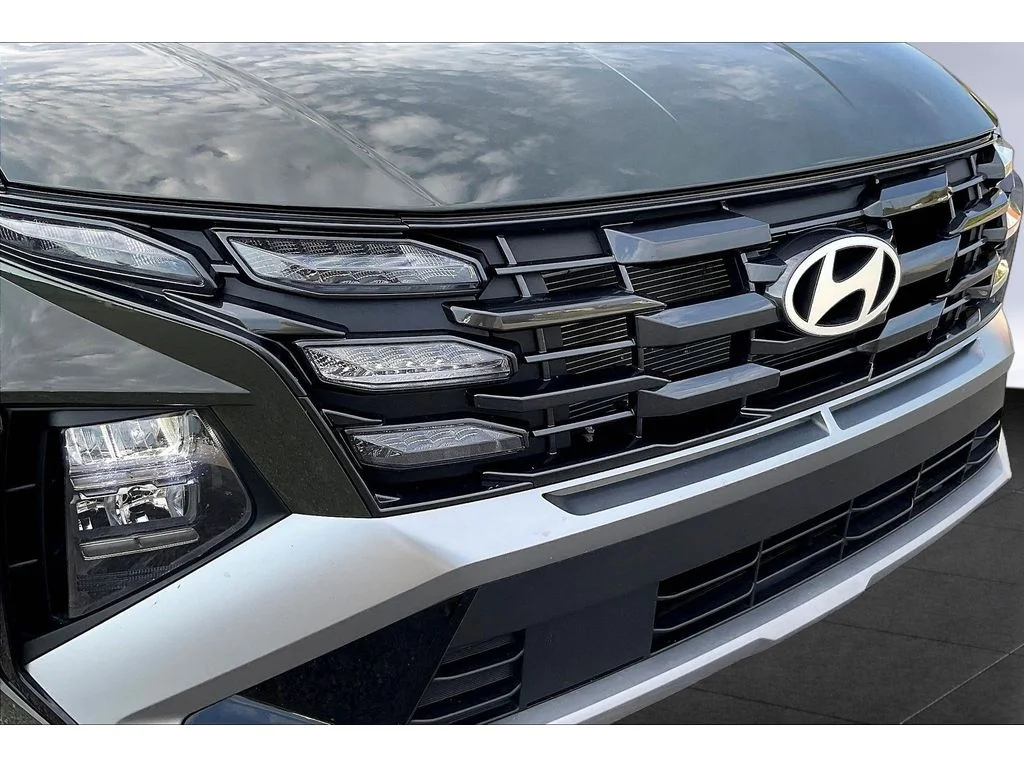 Used 2025 Gray Hyundai SEL image 20