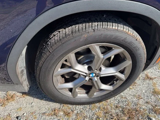 Used 2023 Blue BMW xDrive30i image 9