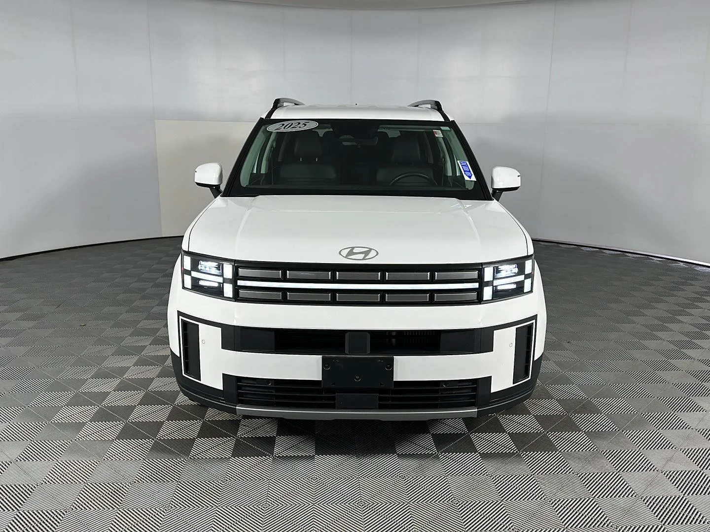 Used 2025 Serenity White Hyundai SEL image 5