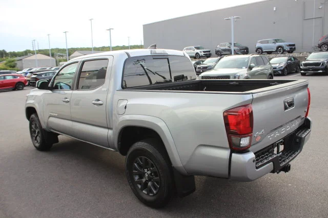 Used 2021 Silver Toyota SR5 image 24