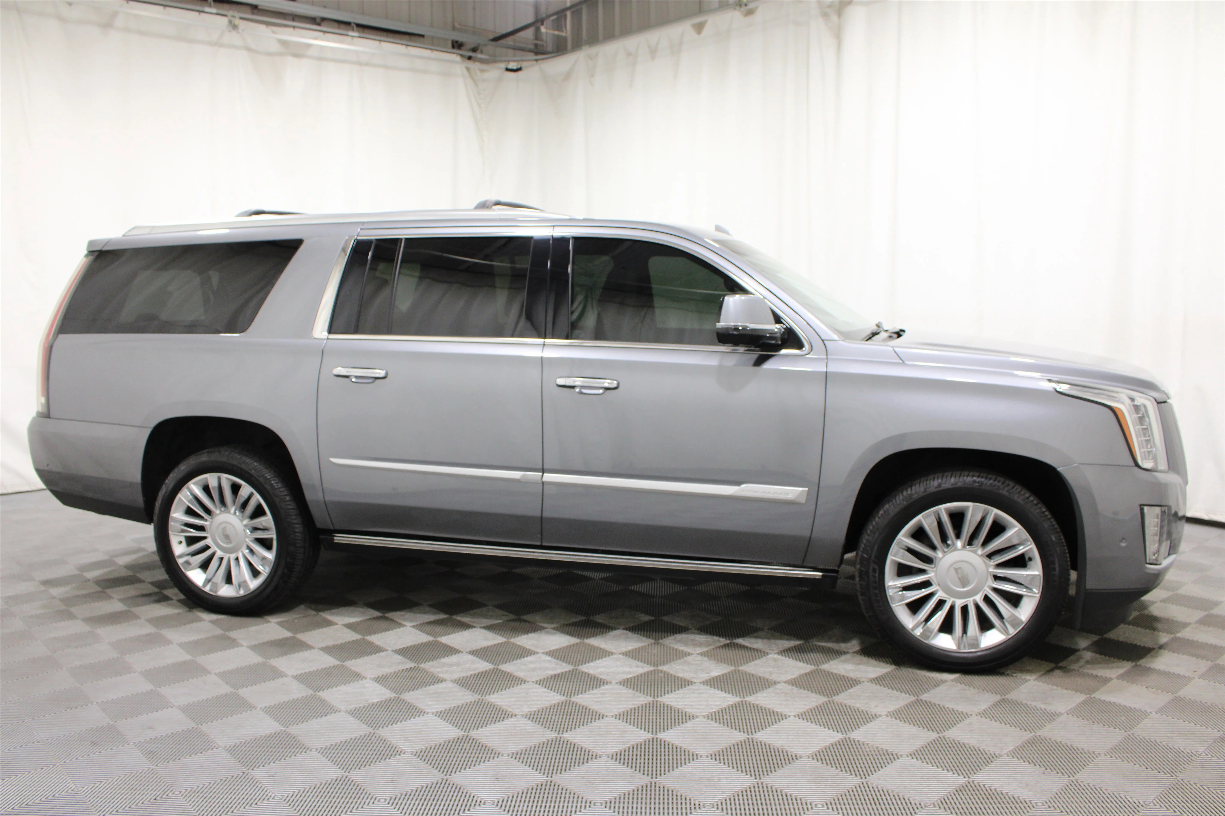2019 Cadillac Escalade ESV Platinum - Photo 30