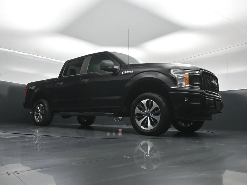 Certified Used 2019 Black Ford XL image 4