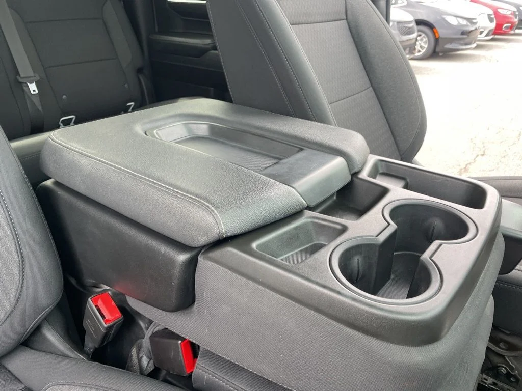 Used 2023 White Chevrolet LT image 40