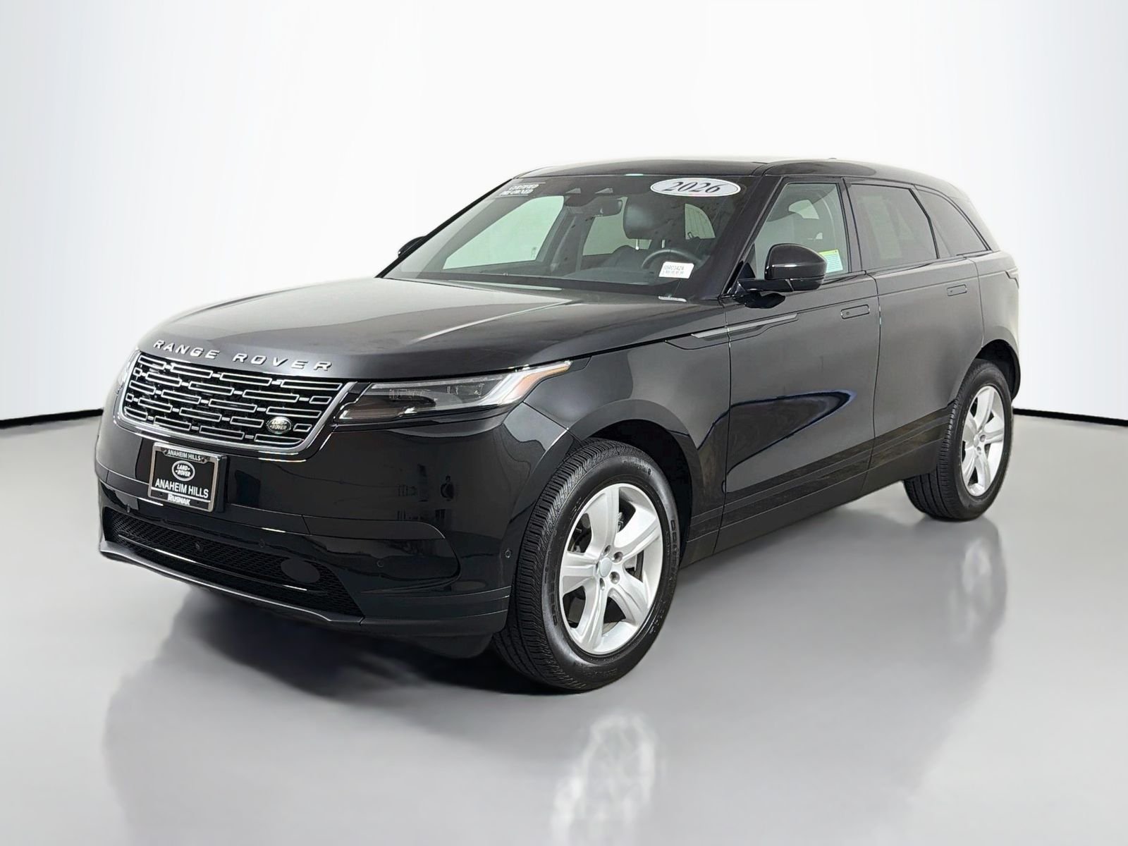 Certified Used 2026 Santorini Black Land Rover S image 1