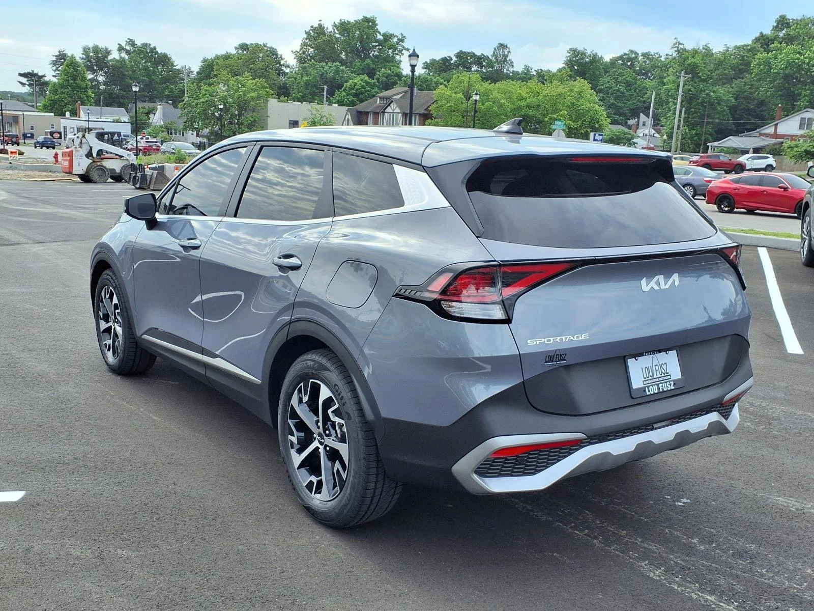 Used 2024 Everlasting Silver Kia EX image 28