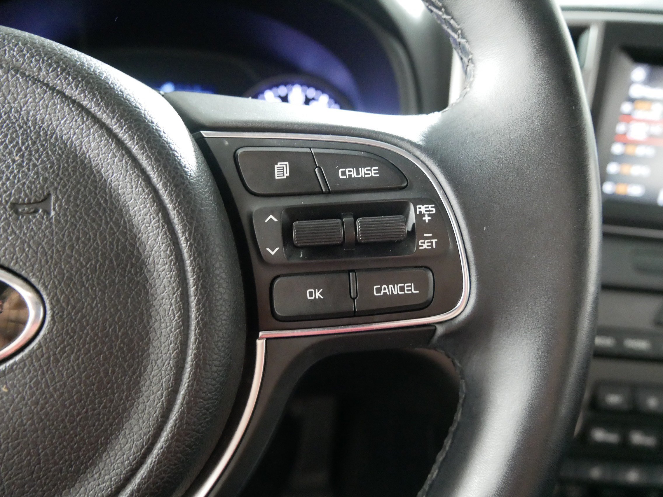 Used 2017 Sparkling Silver Kia EX image 28