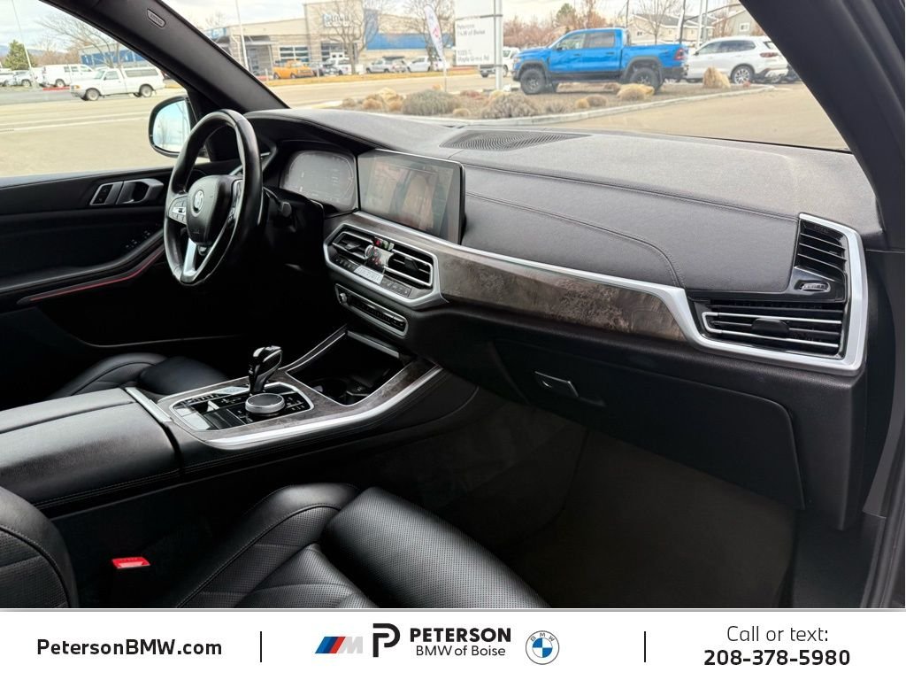 Used 2023 Black Sapphire Metallic BMW xDrive40i image 12