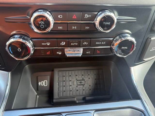 New 2026 Oxford White Ford XLT image 18