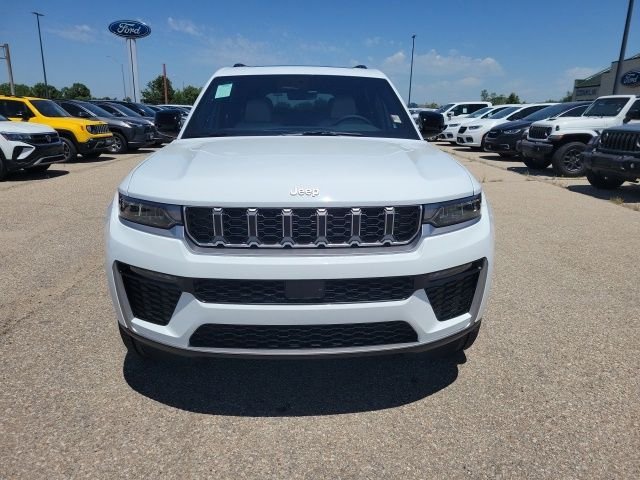 New 2026 Bright White Clearcoat Jeep Limited image 19
