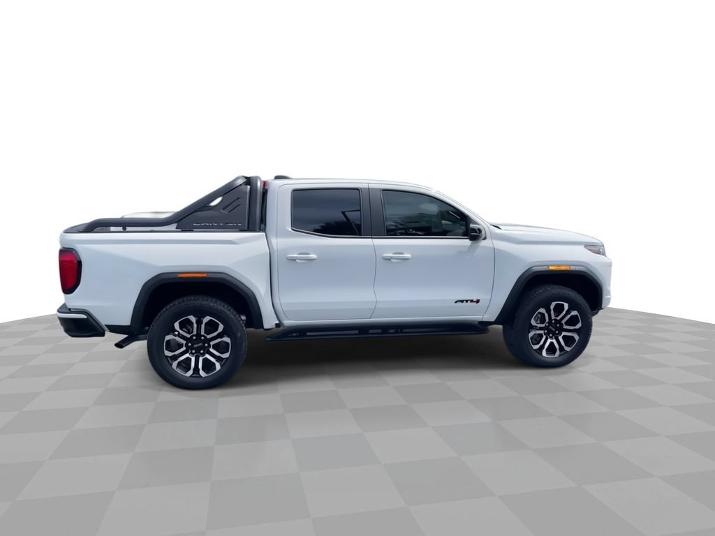 2025 GMC Canyon AT4 - Photo 9