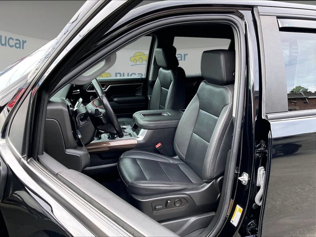 Used 2022 Black Chevrolet RST image 10