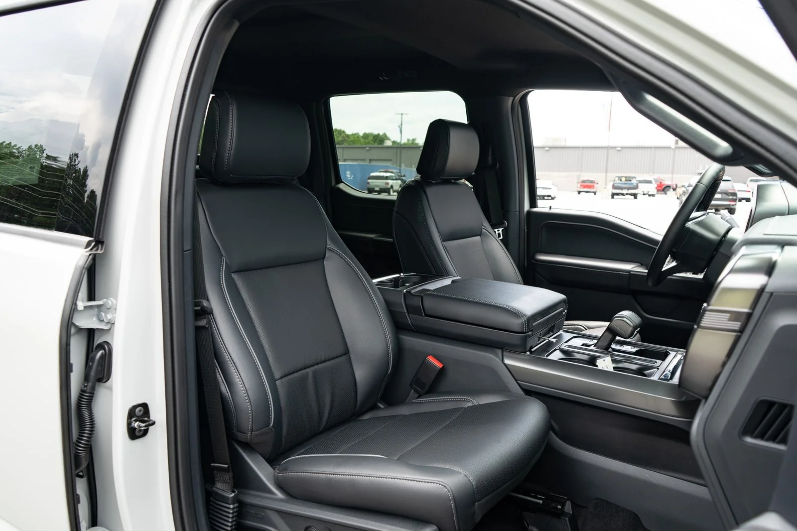New 2026 White Ford Lariat image 22