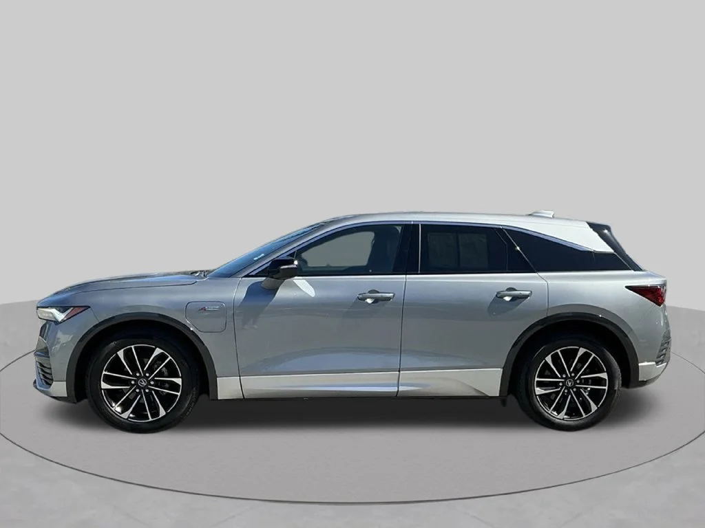 Used 2024  Acura Base image 9