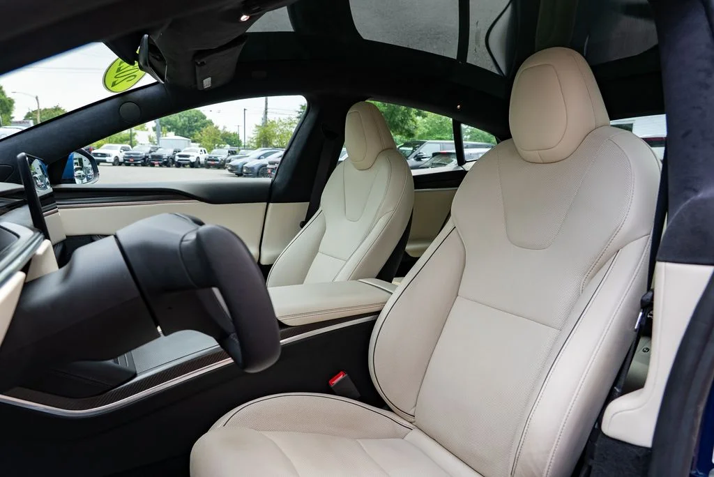Used 2021 Blue Tesla Plaid image 17