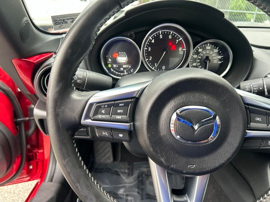Used 2025 Red Mazda Club image 23