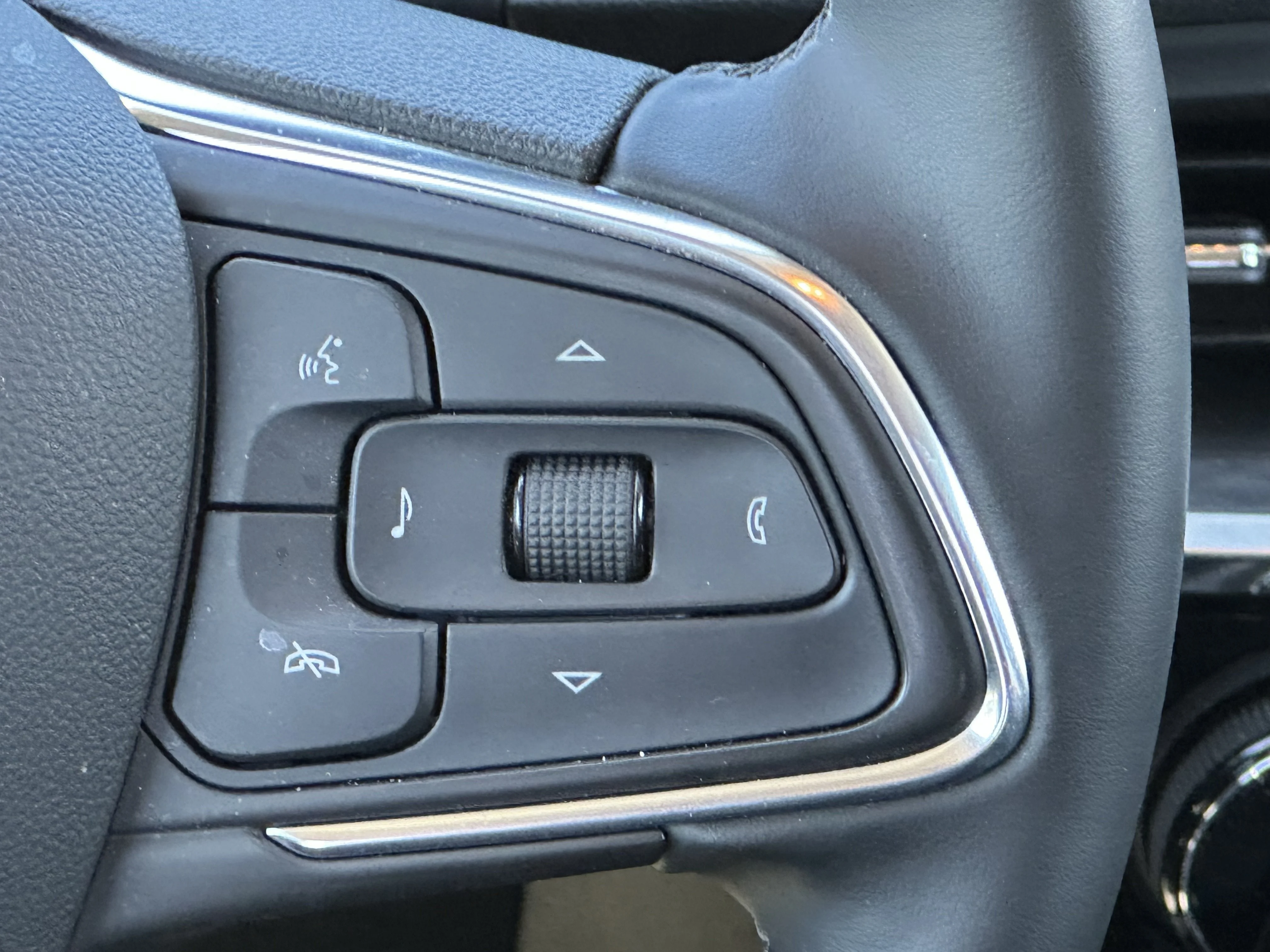 Certified Used 2026  Buick Sport Touring image 13