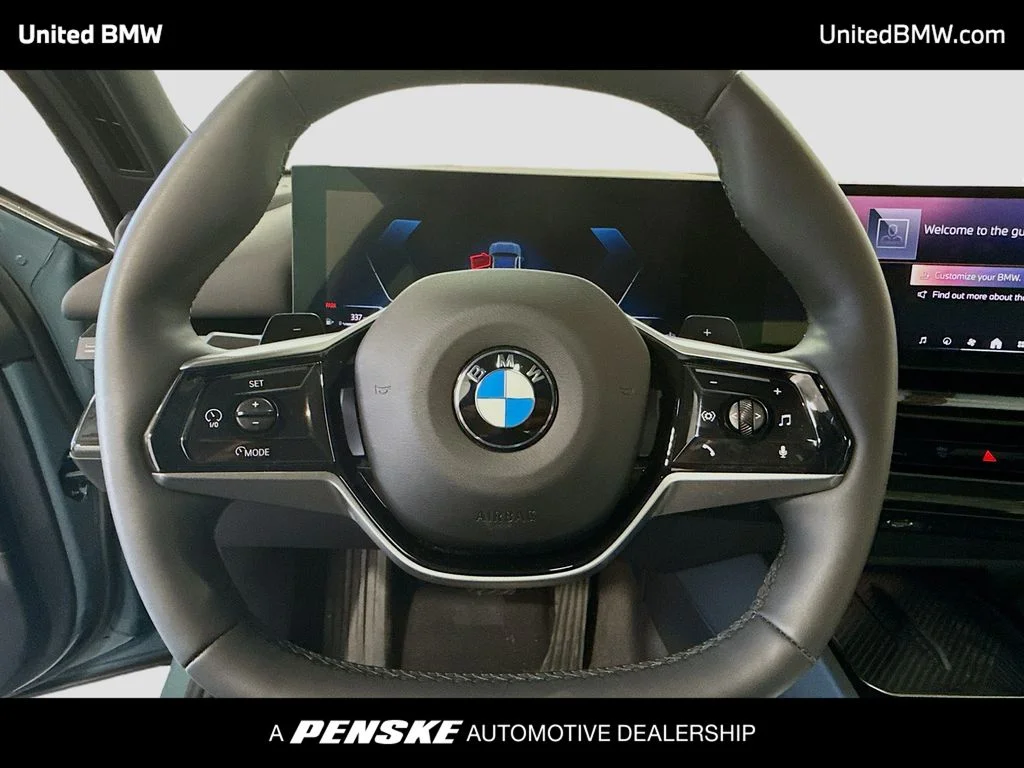 2025 BMW 5 Series 530i - Photo 6