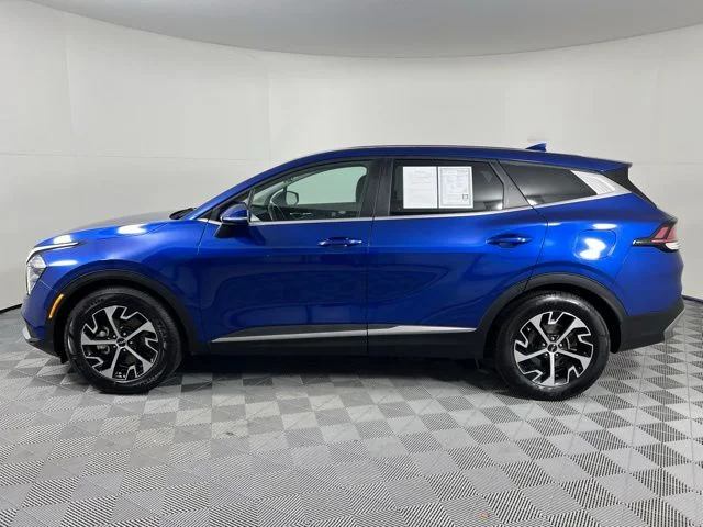 Used 2023 Sapphire Blue Kia EX image 4