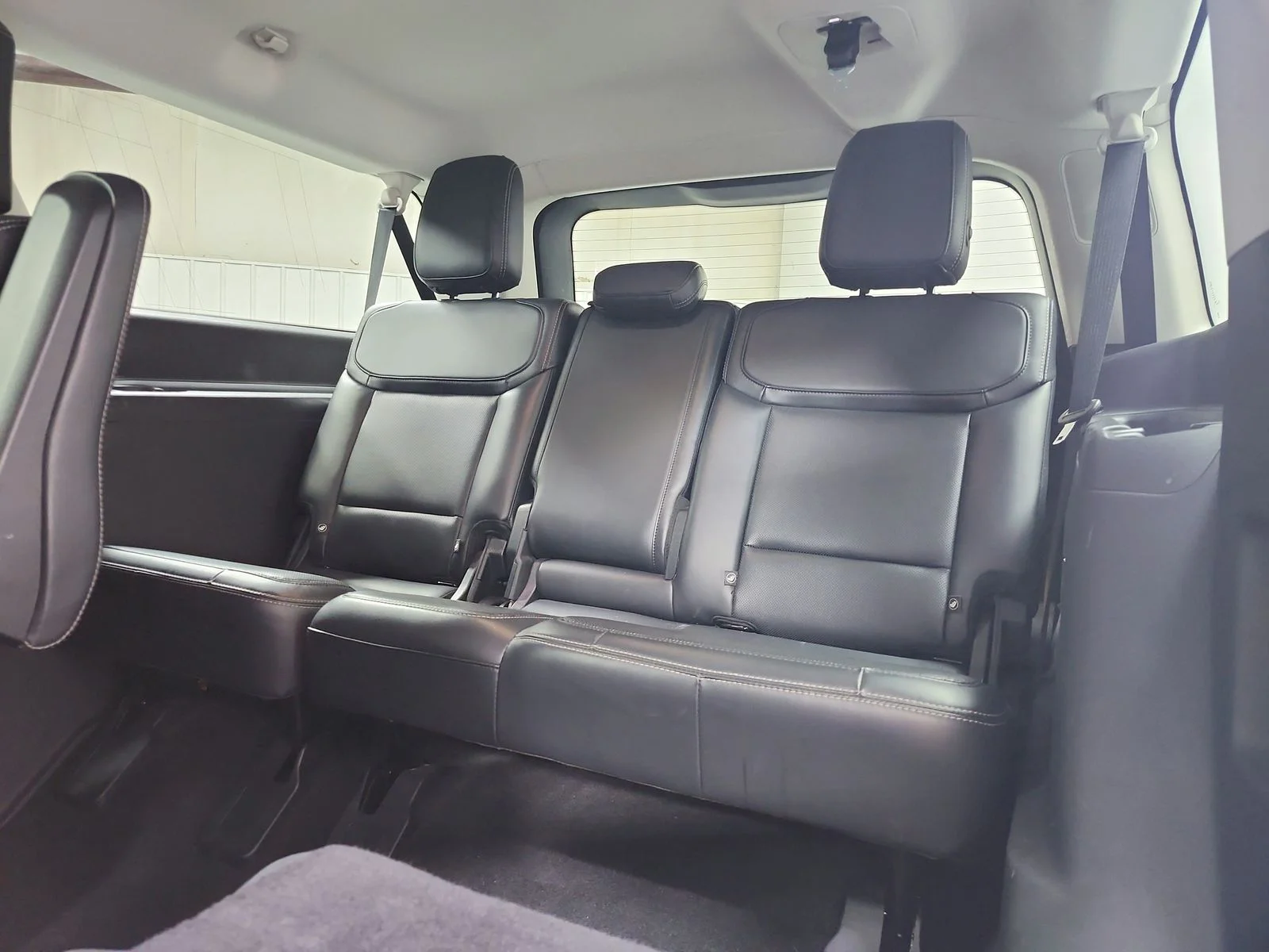 Used 2025 White Ford Platinum image 12