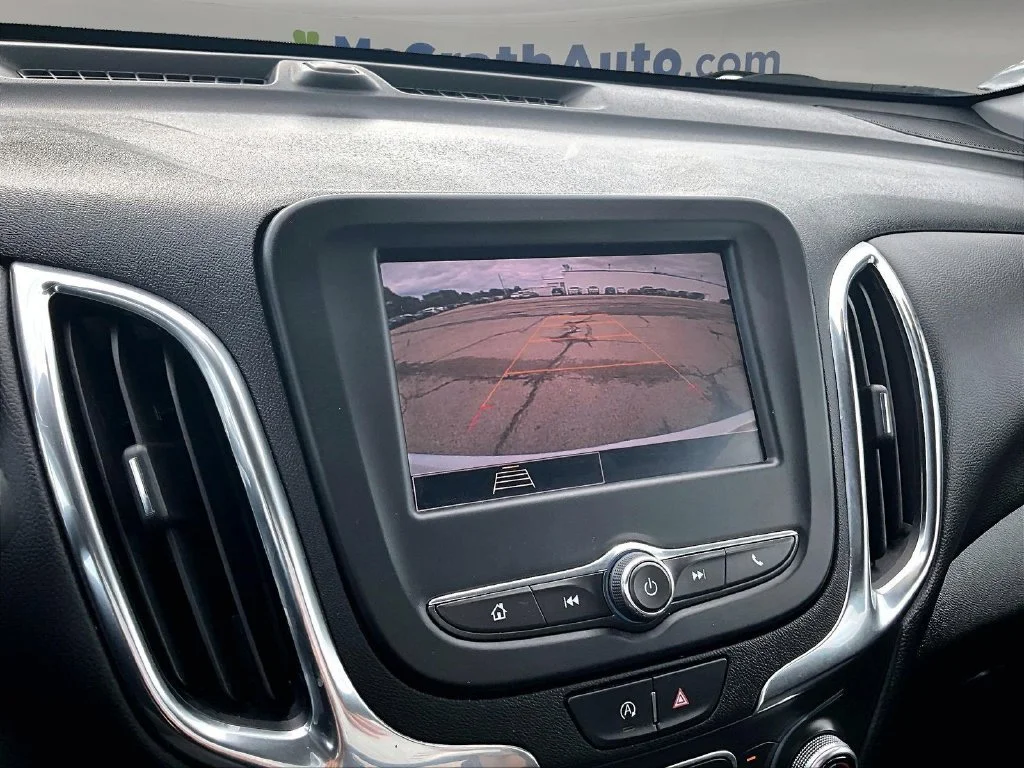Used 2024 White Chevrolet LT image 18