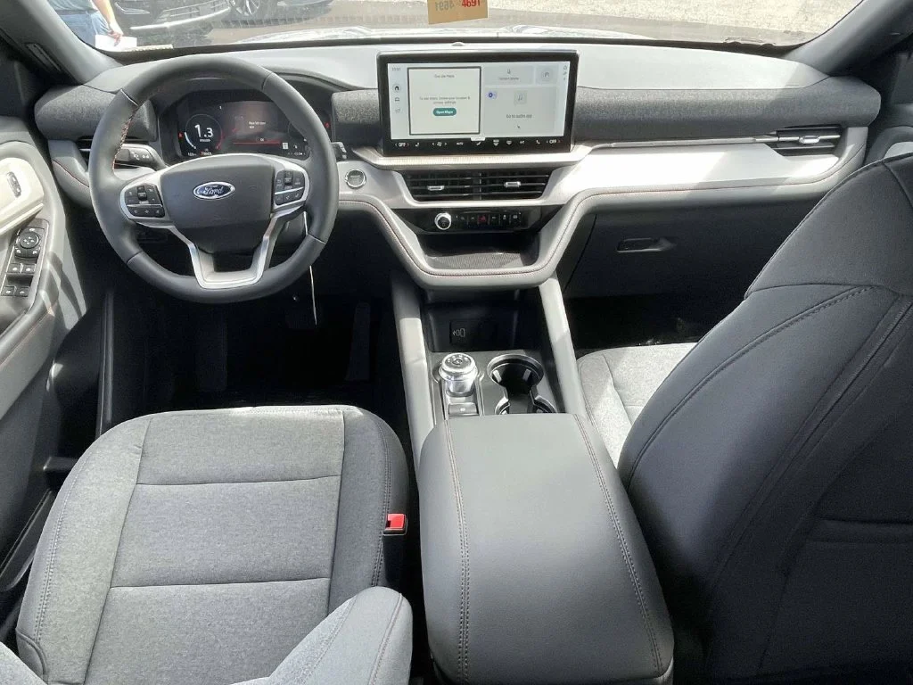 New 2027 Gray Ford Active image 11