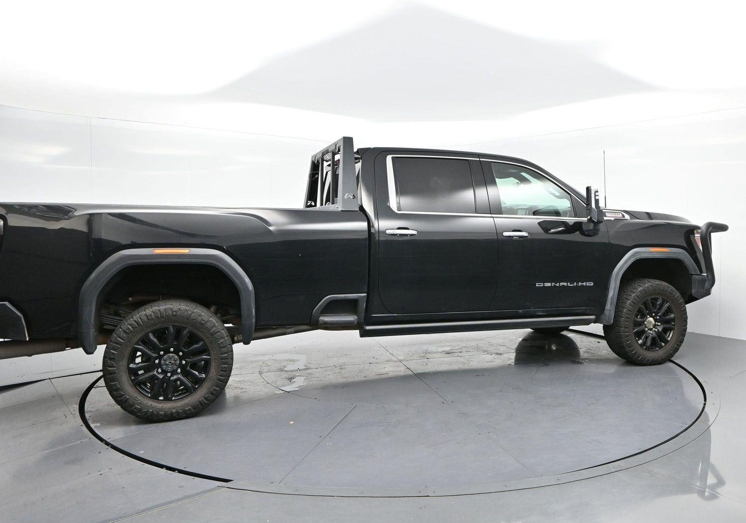 Used 2021 Ebony Twilight Metallic GMC Denali image 8