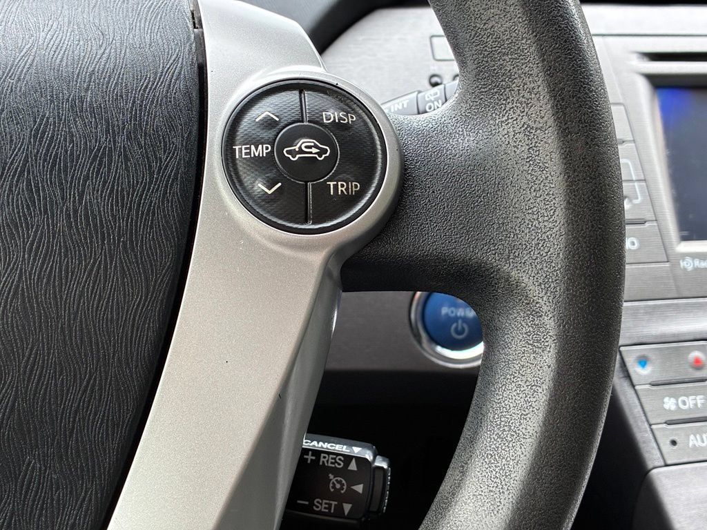 Used 2013 Red Toyota Three image 19