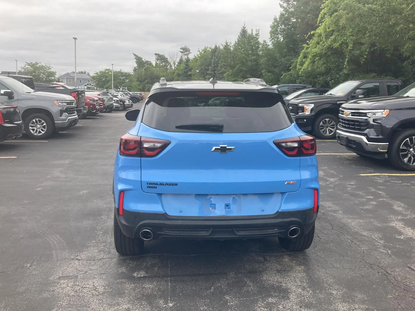 Used 2024 Fountain Blue Chevrolet RS image 6