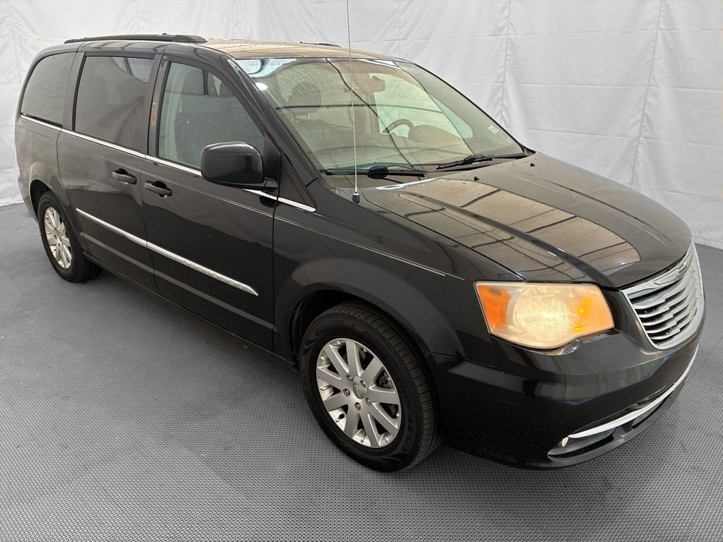 Used 2014 Black Chrysler Touring image 8