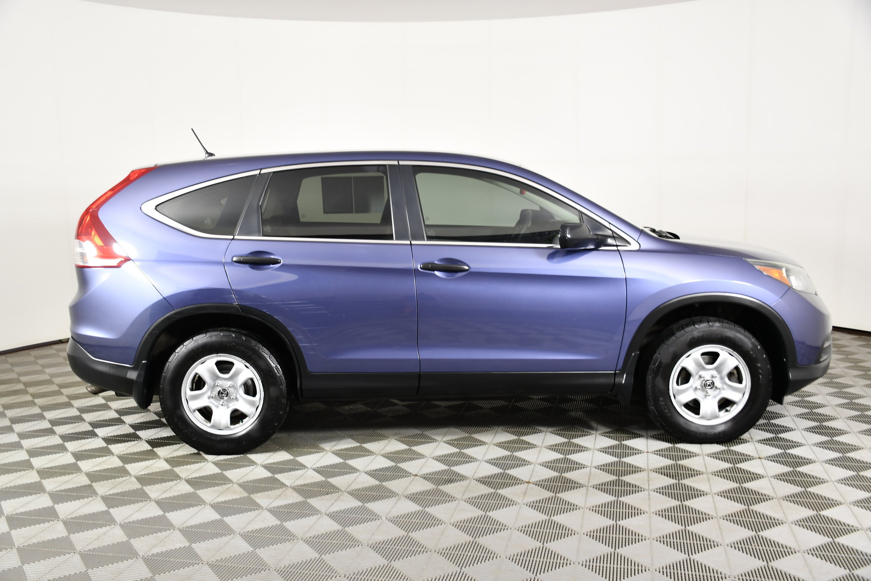 Used 2014 Twilight Blue Metallic Honda LX image 5