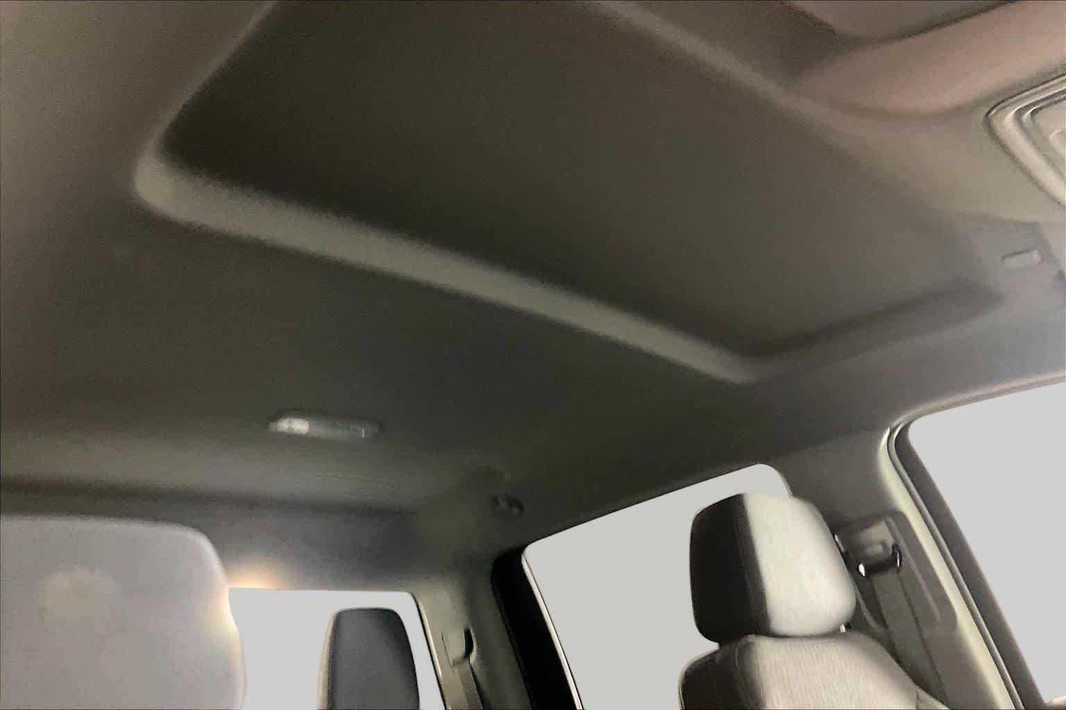 Used 2023 Summit White Chevrolet LT (2FL) image 14