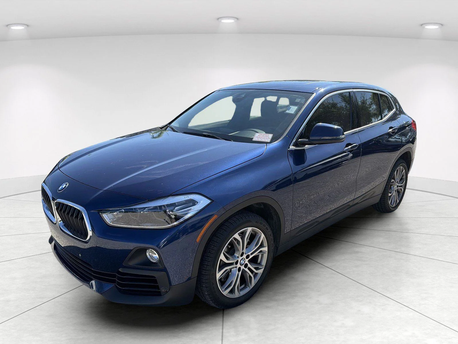 Used 2020 Mediterranean Blue Metallic BMW sDrive28i image 8