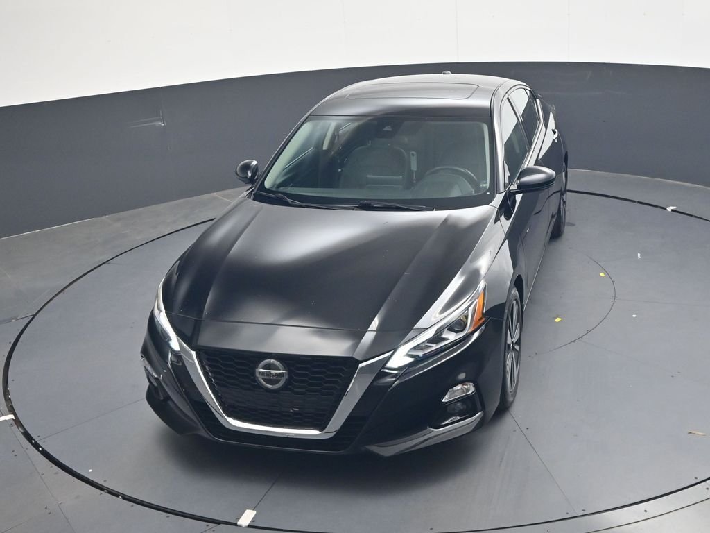 Used 2022 Black Nissan 2.5 SL image 18