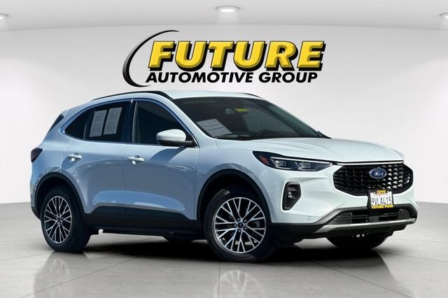 Used 2025 Silver Ford Base image 1